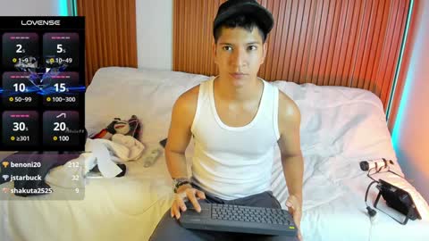 Snapshot of james_lincoln chatting on 01-30-25, 06:43 james_lincoln online show from 01-30-25, 06:43