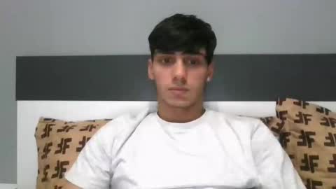 Snapshot of james_qss8 chatting on 12-03-24, 07:55 James online show from 12-03-24, 07:55