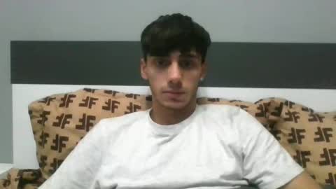 Snapshot of james_qss8 chatting on 12-08-24, 05:18 James online show from 12-08-24, 05:18