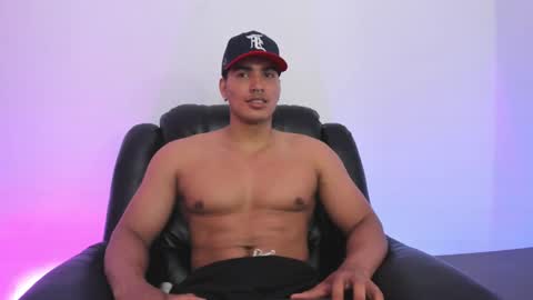Snapshot of jamesgraay chatting on 02-03-25, 02:13 James Gray online show from 02-03-25, 02:13