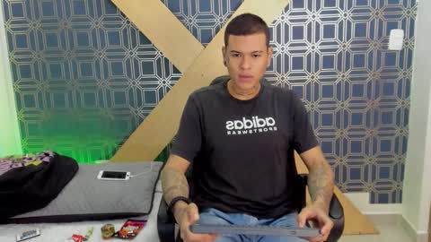 Jamesinked  online show from 01-08-25, 02:14