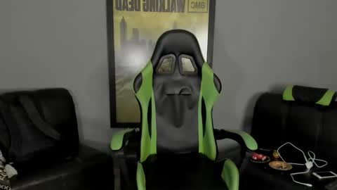 Jamesinked  online show from 02-04-25, 10:55