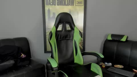 Jamesinked  online show from 02-12-25, 04:22