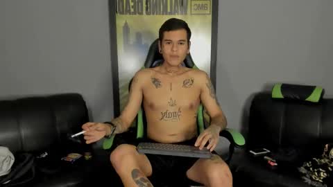 Jamesinked  online show from 03-05-25, 06:12