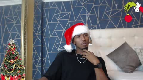 Snapshot of jamesparck chatting on 12-24-24, 10:55 James online show from 12-24-24, 10:55