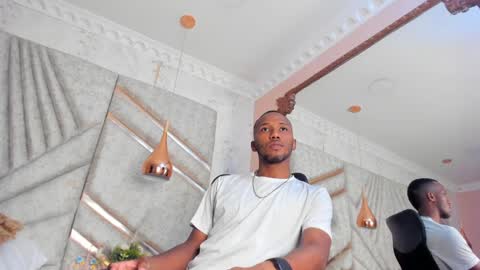 Snapshot of jamesparck chatting on 01-24-25, 06:14 James online show from 01-24-25, 06:14