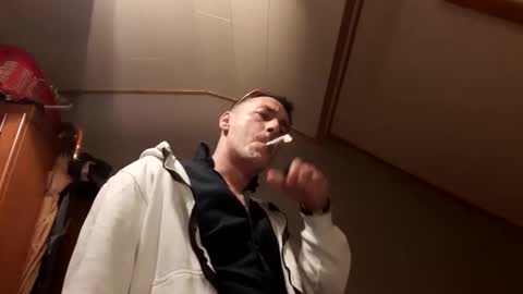 Snapshot of jamessisi chatting on 10-05-25, 06:28 jamessisi online show from 10-05-25, 06:28