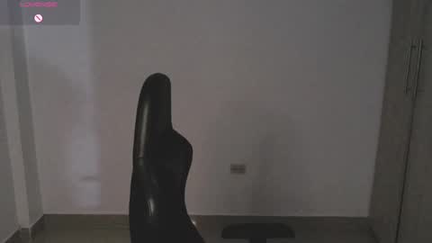 Snapshot of jamesvladi chatting on 12-23-24, 05:39 vlad online show from 12-23-24, 05:39