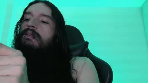 Snapshot of jamesvladi chatting on 01-05-25, 01:13 vlad online show from 01-05-25, 01:13