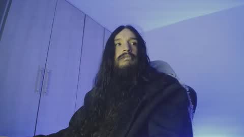 Snapshot of jamesvladi chatting on 01-12-25, 12:18 vlad online show from 01-12-25, 12:18