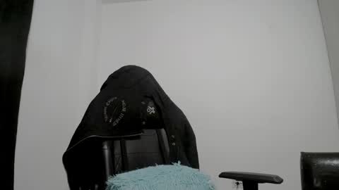 Snapshot of jamesvladi chatting on 02-13-25, 10:33 vlad online show from 02-13-25, 10:33