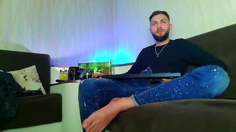 Robbie online show from 03-07-25, 09:48