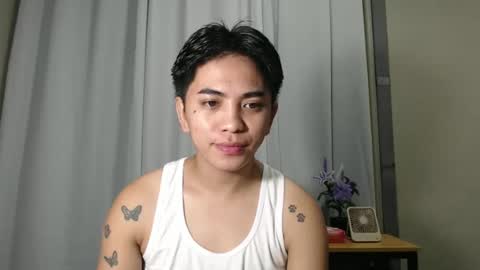 Snapshot of jamray_2 chatting on 11-19-25, 10:48 jam online show from 11-19-25, 10:48