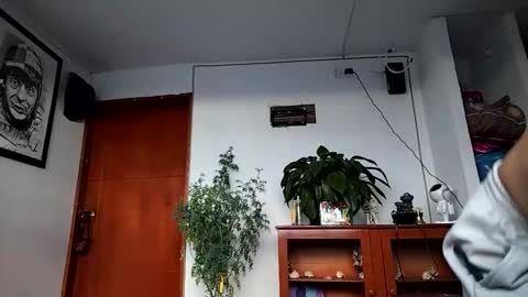 janariivera1 online show from 11-26-25, 11:00