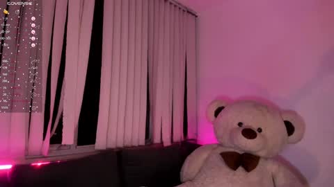 Snapshot of jane_es chatting on 01-18-25, 11:44 JANE online show from 01-18-25, 11:44