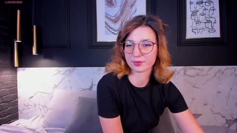 Jane online show from 01-21-25, 06:33