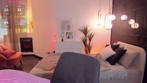 Jane online show from 02-18-25, 12:17