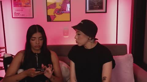 Snapshot of janehart_ chatting on 11-11-25, 02:11 Jane online show from 11-11-25, 02:11