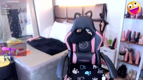 Snapshot of janette_rider chatting on 02-11-25, 05:58 Janette rider online show from 02-11-25, 05:58