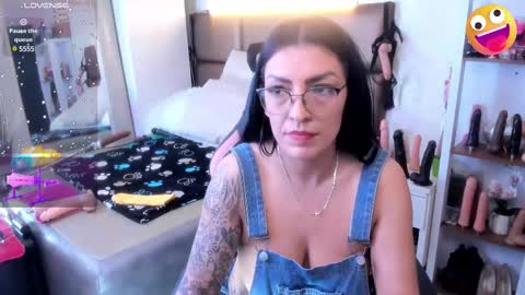 Snapshot of janette_rider chatting on 03-12-25, 06:07 Janette rider online show from 03-12-25, 06:07