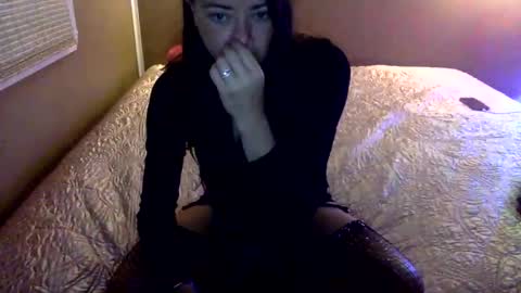 janicepepper online show from 11-12-25, 03:01