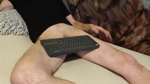 Snapshot of janisabe chatting on 12-25-24, 02:35 msk online show from 12-25-24, 02:35