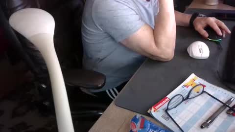 Snapshot of janko971310 chatting on 12-16-25, 06:29 janko online show from 12-16-25, 06:29