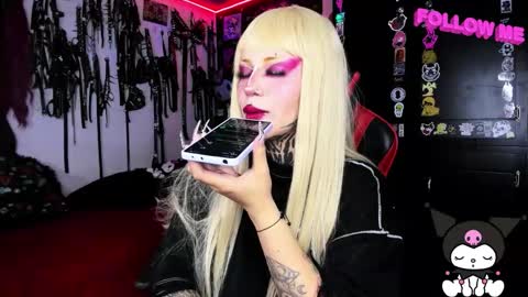      online show from 10-10-25, 09:36