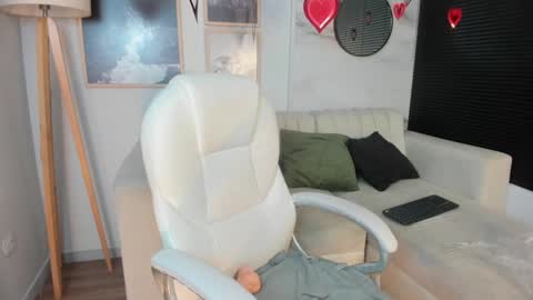 Snapshot of janne_lee chatting on 02-08-25, 10:07 Janne for u online show from 02-08-25, 10:07