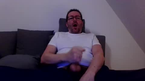 jannis_37 online show from 11-12-25, 06:19