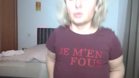 jaqueline88 online show from 01-22-25, 05:59