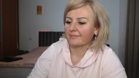 jaqueline88 online show from 03-06-25, 07:54