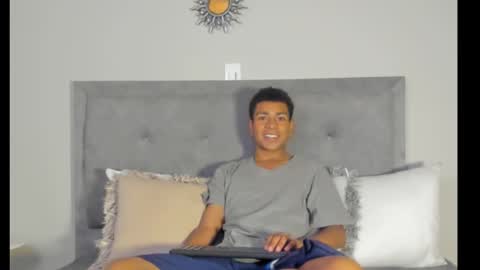 Snapshot of jared_blake chatting on 12-18-24, 01:15 jared_blake online show from 12-18-24, 01:15