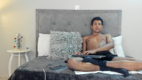 Snapshot of jared_blake chatting on 12-28-24, 01:29 jared_blake online show from 12-28-24, 01:29