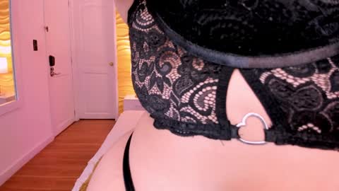 Jasmin Evans online show from 01-31-25, 07:51