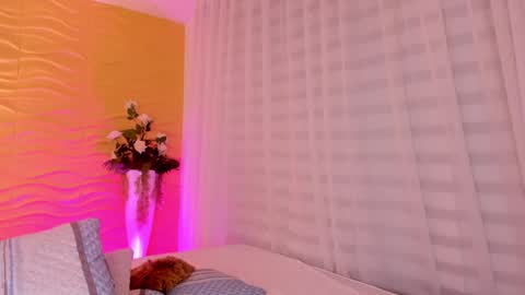 Jasmin Evans online show from 02-04-25, 12:08