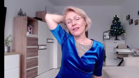 Jasmin room for people 40 online show from 01-05-25, 02:08