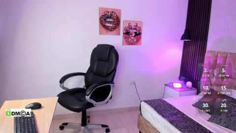 Snapshot of jasmin_adams chatting on 02-07-26, 12:09 Jasmin online show from 02-07-26, 12:09