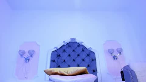 Jasmine online show from 12-18-24, 06:53