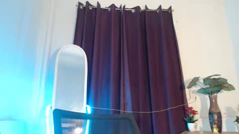 JASMINE online show from 11-13-25, 01:43