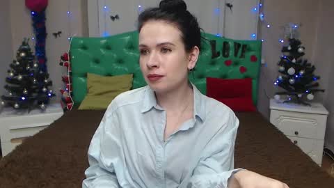 JasmineKouch online show from 01-12-26, 06:35