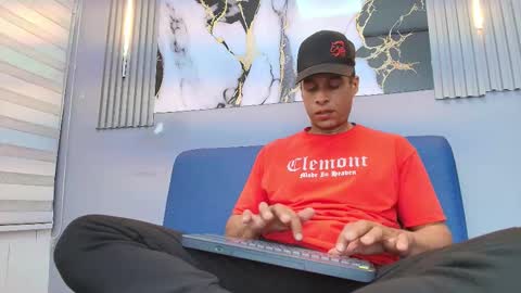 Snapshot of jason_tomas chatting on 02-12-26, 07:42 Jason online show from 02-12-26, 07:42