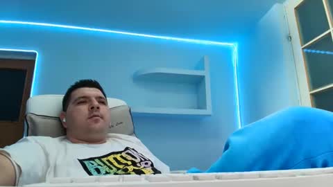 Snapshot of jasonjacks8 chatting on 12-22-25, 06:21 JasonJacks online show from 12-22-25, 06:21