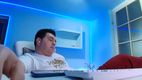 Snapshot of jasonjacks8 chatting on 02-13-26, 05:25 JasonJacks online show from 02-13-26, 05:25