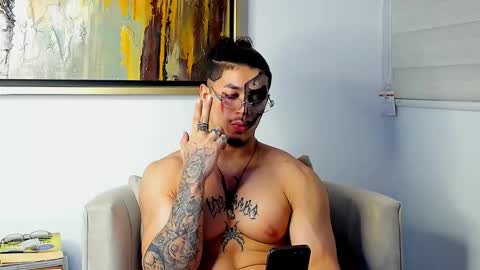 Lil Dark online show from 11-01-25, 05:53