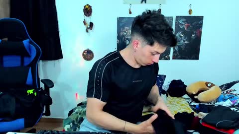 Javier online show from 01-26-25, 12:48