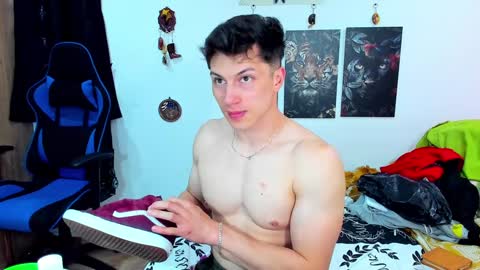 Javier online show from 01-28-25, 08:26