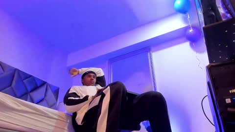 jax black online show from 10-02-25, 12:12