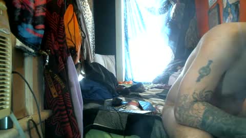 Snapshot of jax_skyfallin chatting on 02-22-25, 04:09 jaxxx666 online show from 02-22-25, 04:09