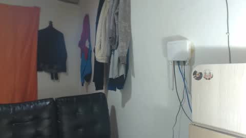 jaxivh16 online show from 10-16-25, 04:02